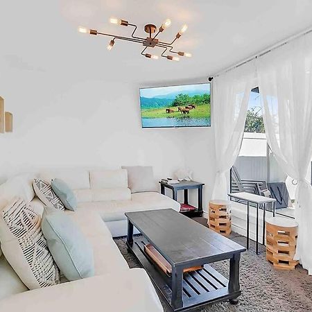 Belle River 2 Bedroom Getaway On The River/Close To Marina מראה חיצוני תמונה
